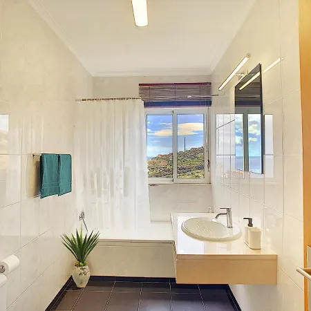Vebella Ocean View By Lovelystay Apartment